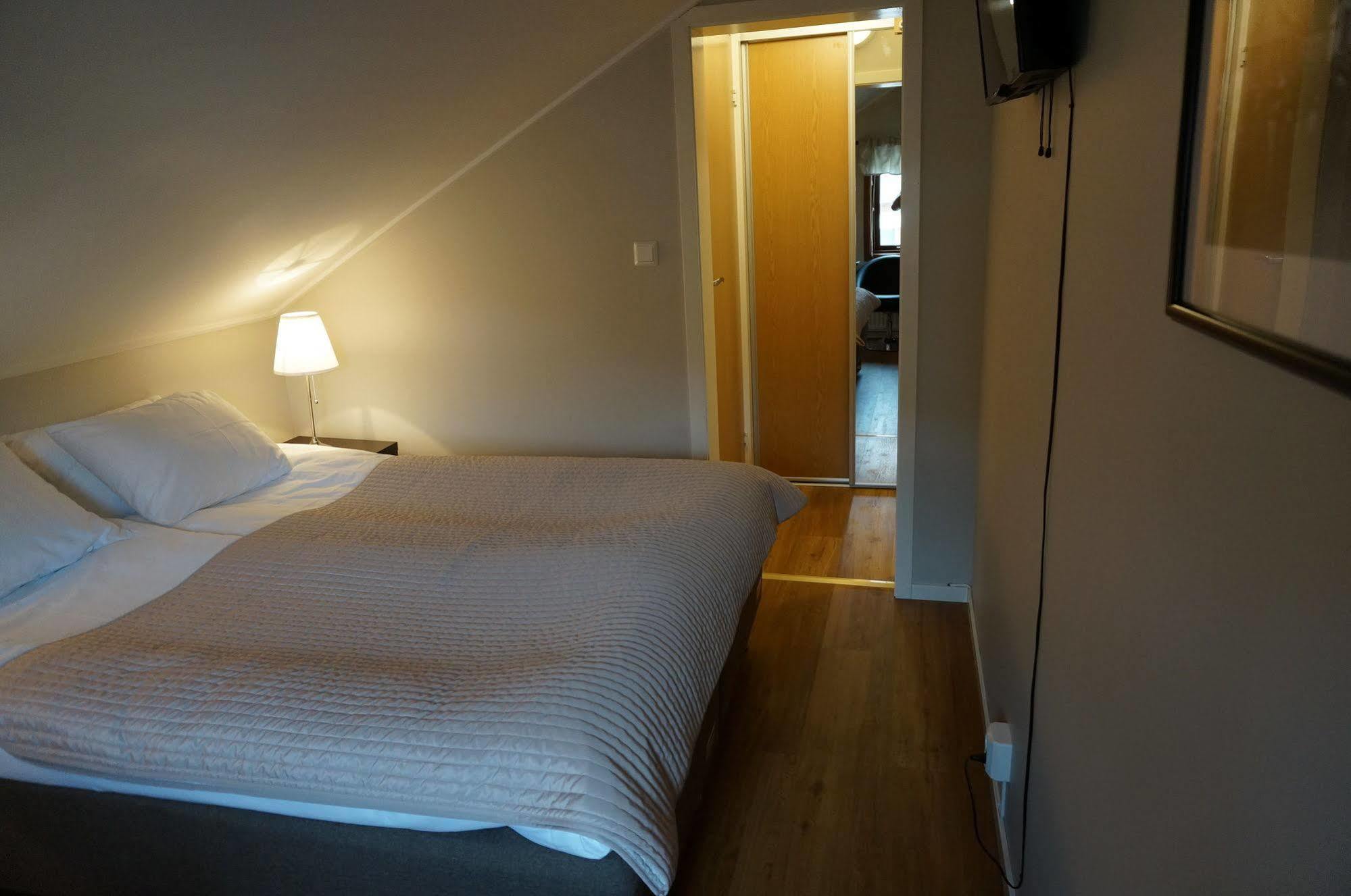Hotell Villa Solviken Лисечіль Екстер'єр фото